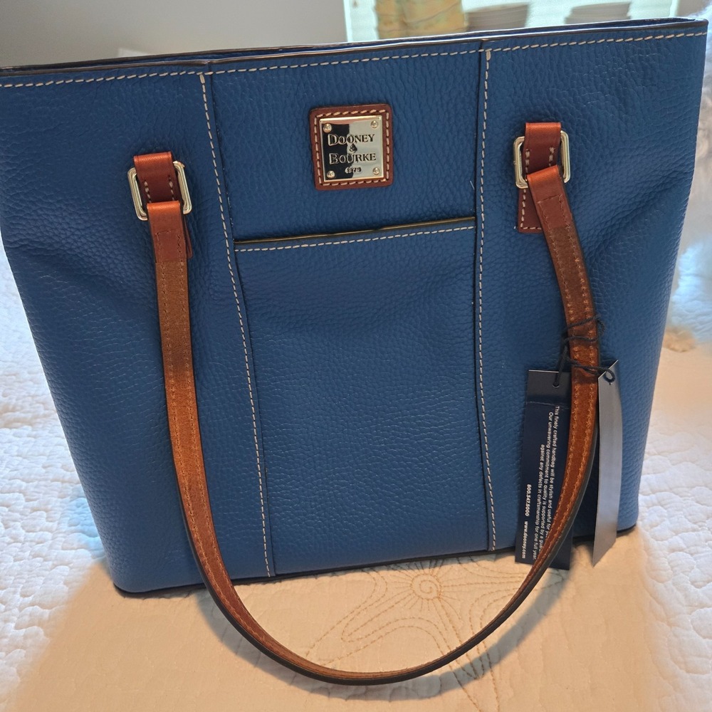 Dooney & Bourke Camera Zip Crossbody Pebble Leather Handbag Sky Blue NWT